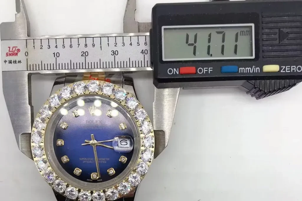 Check the size of the replica watch
