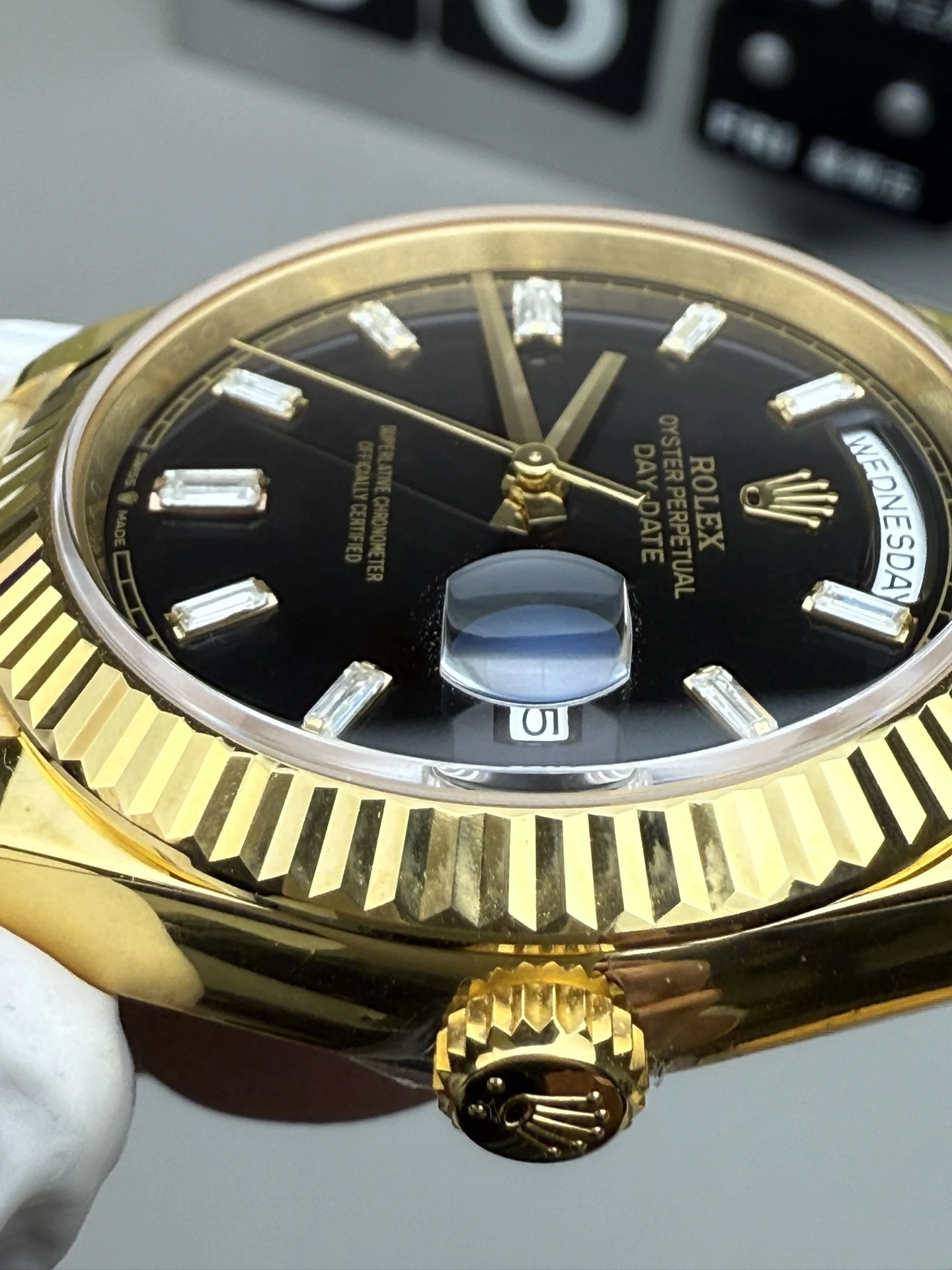 Replica Rolex Day-Date M228238-0004 40mm 18K Yellow Gold with Black Dial - Image 5